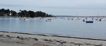 the rocks of Cabellou at 150M from the sea