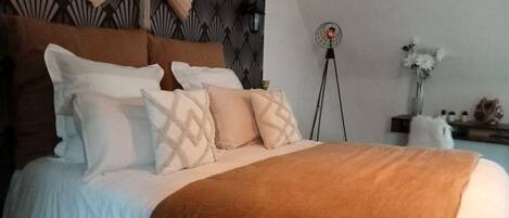 3 camere, ferro/asse da stiro, Wi-Fi gratuito, lenzuola