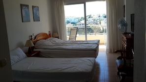 1 chambre, fer et planche Ă repasser, Wi-Fi, draps fournis