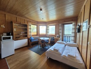 Unclassified image, 5 of 19, button - Waterfront Apartment 1 (Zell am See)