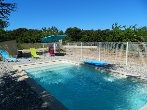   Maison Grenat.  Maison pour vos Vacances avec piscine privée,