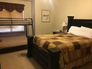 2 bedrooms, travel cot, WiFi, bed sheets