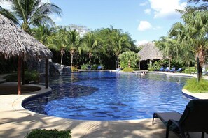 Utomhuspool