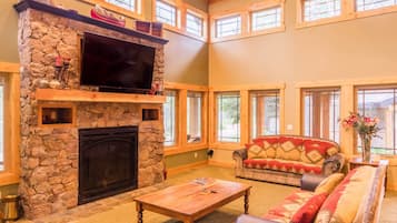 TV connectée, cheminée