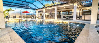 Paradise Waterfront Resort PoolSpaIDockIKayaks, Pets, Extended stay discounts