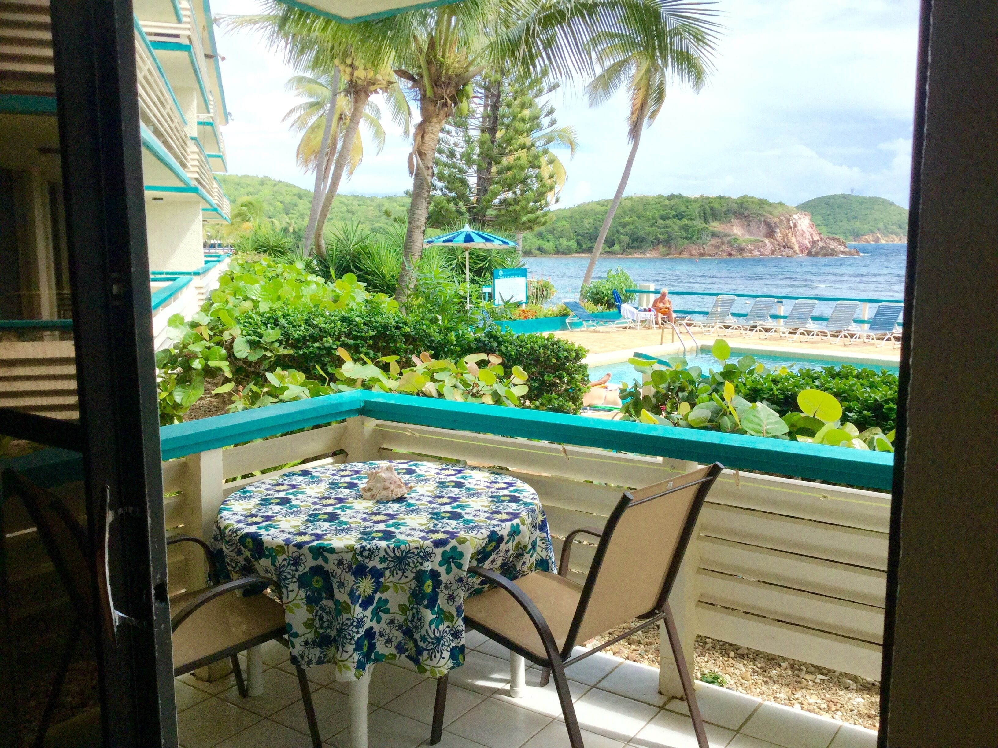 屋外ダイニングエリア