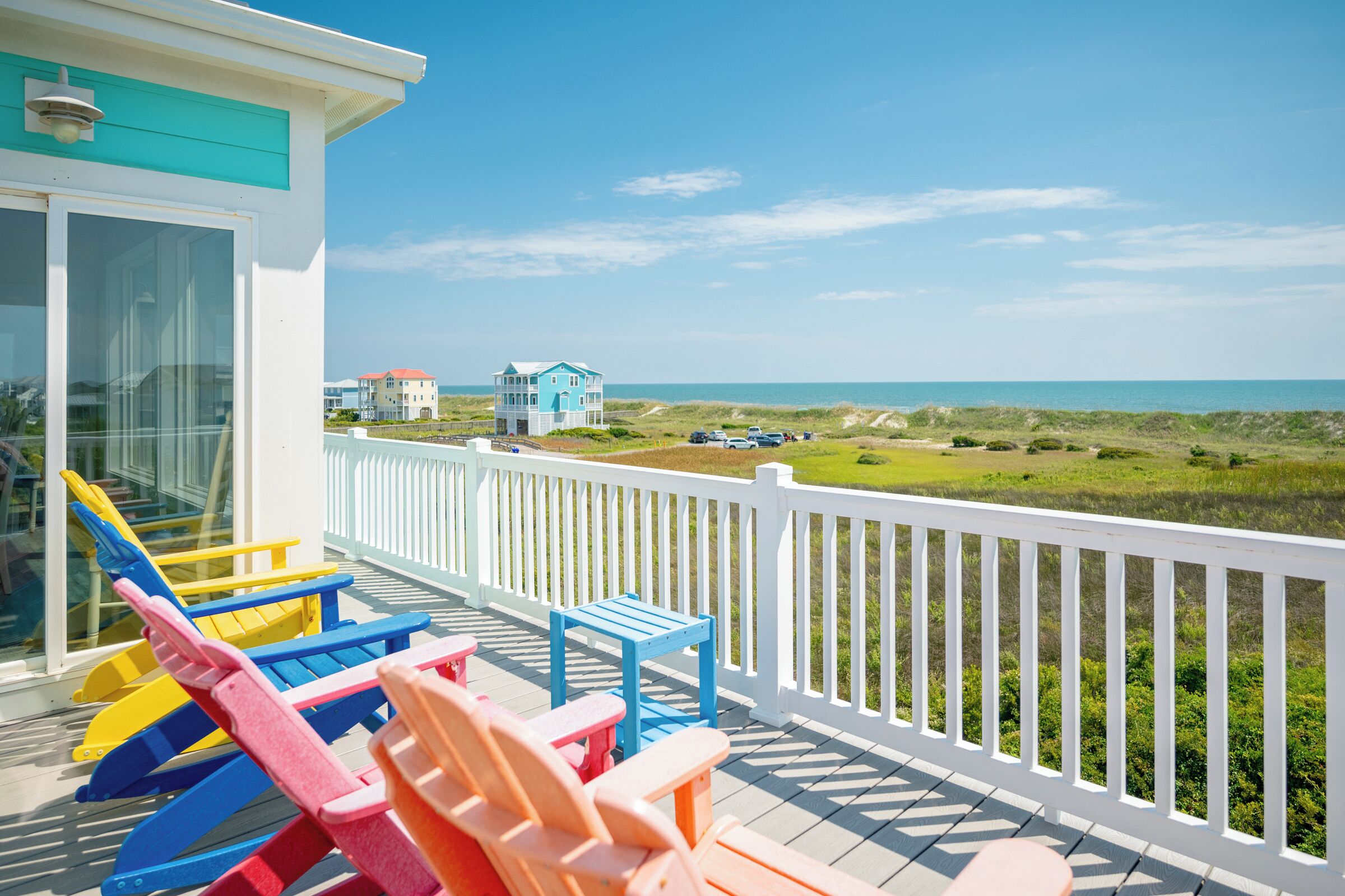 Summer Sea: Ocean Views Abound at this Colorful Rental with Private Pool and Ele