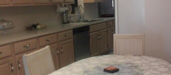¡La Villa Vishani, su hogar lejos de casa, realmente!