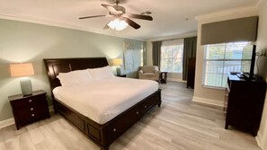 3 bedrooms, desk, iron/ironing board, travel cot