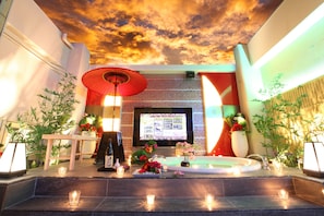 Executive Room | Deep soaking bathtub