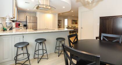 Steps to Downtown Bentonville