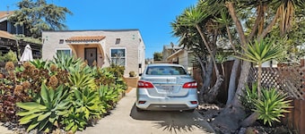 Adorable Spanish style casita in fantastic area of Historic North Park