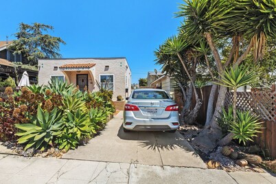 Adorable Spanish style casita in fantastic area of Historic North Park