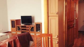 Apartemen Comfort, Beberapa Tempat Tidur, Bebas Asap Rokok | Area keluarga | TV