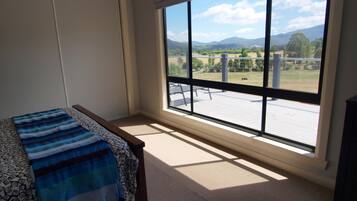 Panoramic Apartment, 3 Bedrooms, Non Smoking | 3 bedrooms, blackout curtains, iron/ironing board, free WiFi