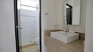 Bathroom - Zenharmony Suites Puerto Vallarta (Puerto Vallarta)