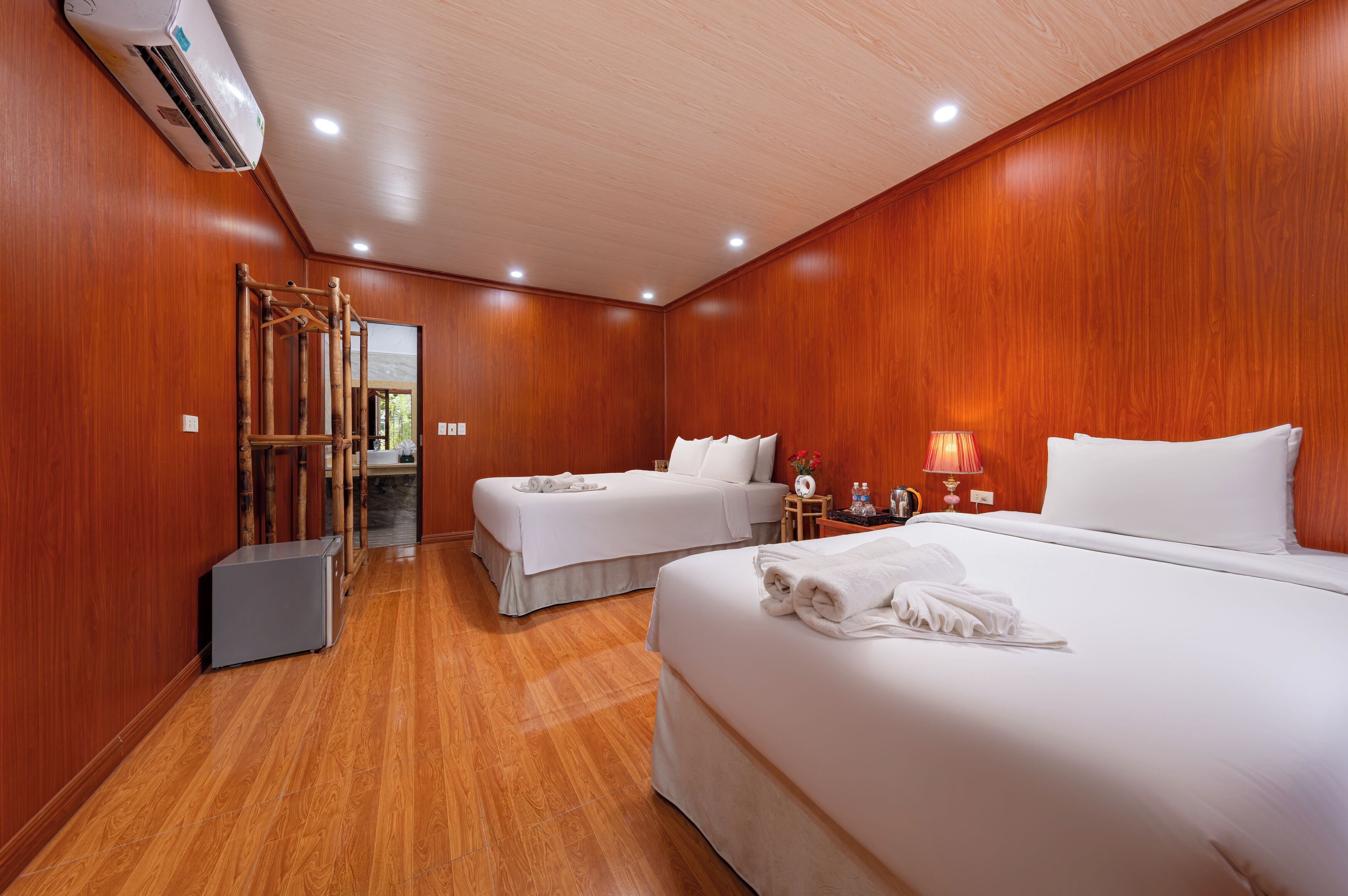 Executive Bungalow | Minibar, blackout drapes, free WiFi, bed sheets