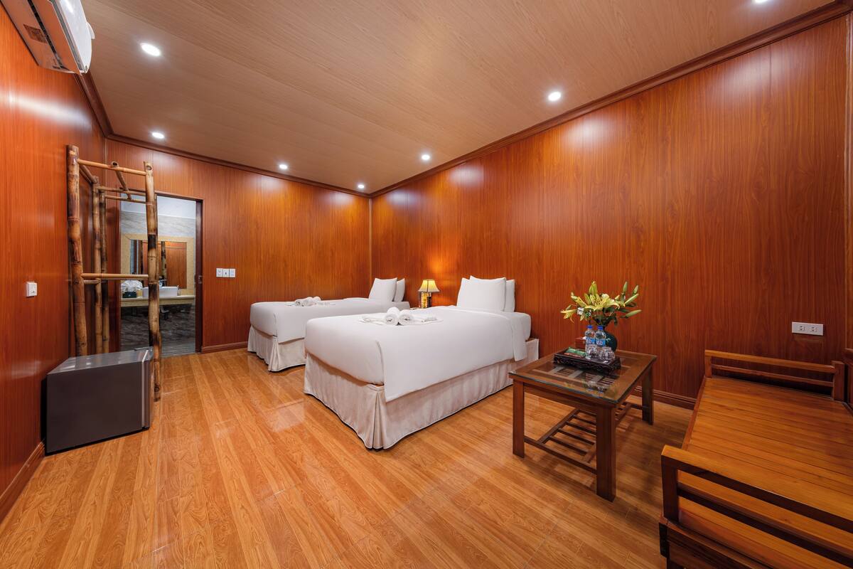 Twin Room, Pool View | Minibar, blackout drapes, WiFi (free), bed sheets