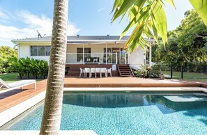 Outdoor pool, pool umbrellas, sun loungers