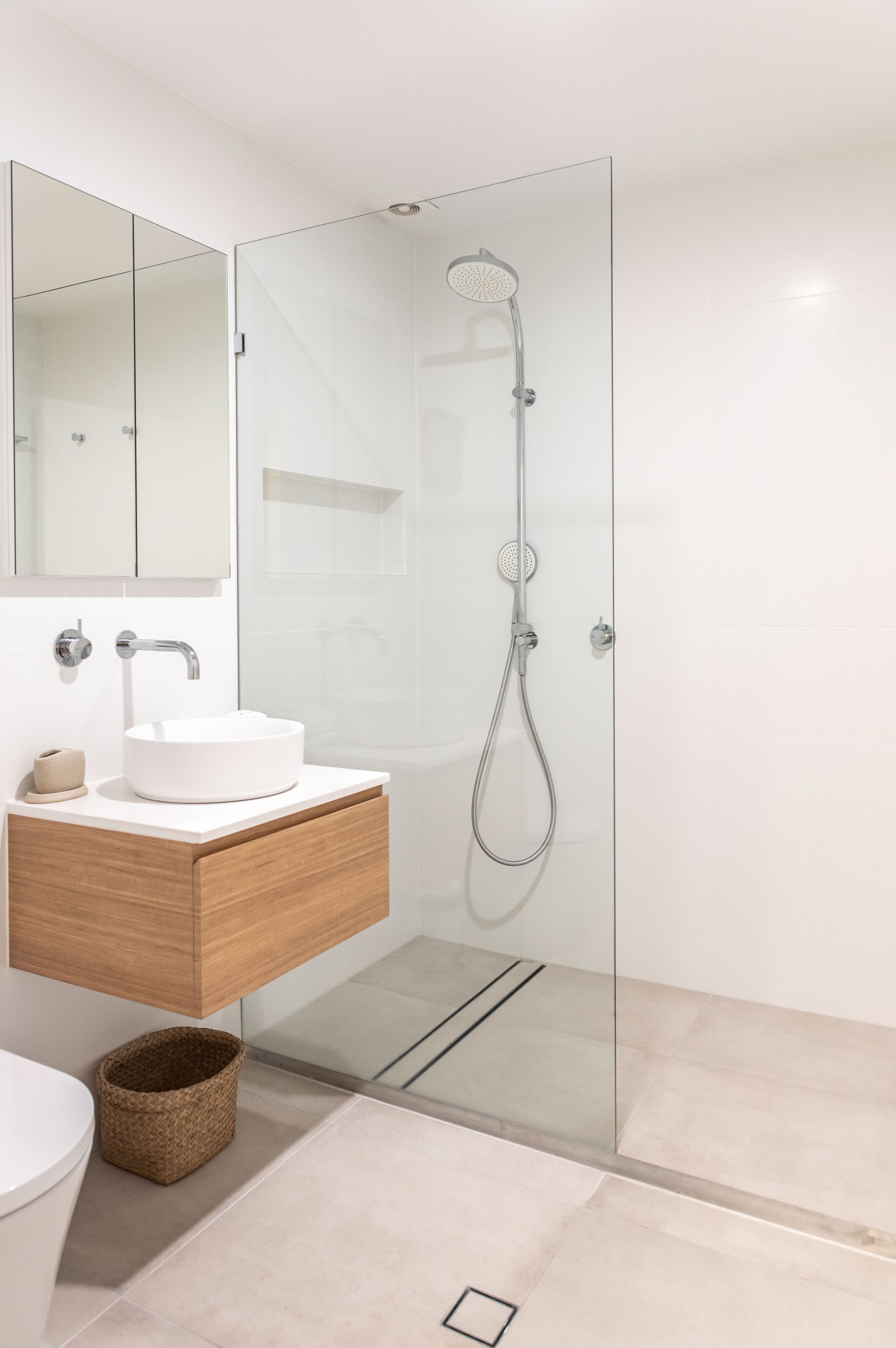House, 5 Bedrooms, Non Smoking, Park View | Bilik Mandi | Tab mandi dan pancuran berasingan, kelengkapan dandanan diri percuma 