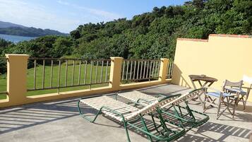 Suite, 1 Schlafzimmer, Kochnische, Buchtblick (A) | Balkon