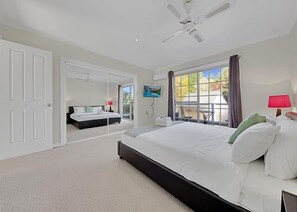 4 bedrooms, iron/ironing board, bed sheets - 406 Back Porepunkah Road (Bright)