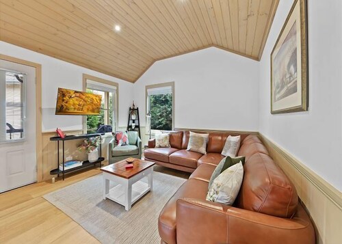 Autumn Affair Cottage 6