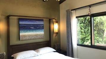 Kamar Double Standar | Brankas dan Wi-Fi gratis