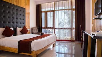Super Deluxe Room | Premium bedding, in-room safe, desk, soundproofing