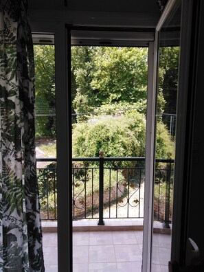 Standard Double Room | View from room - Mansion of Kertezis (Kalavrita)