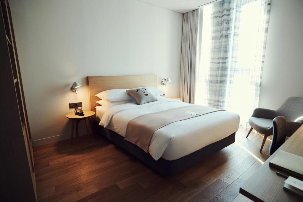 In-room safe, desk, blackout drapes, soundproofing