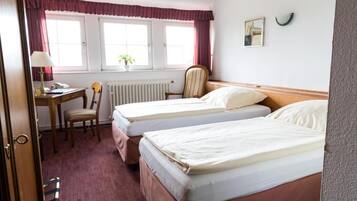 Schreibtisch, Bettwäsche