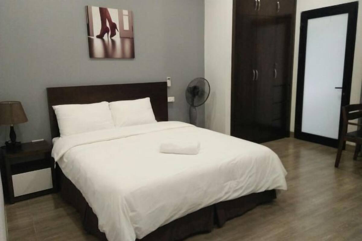 1 habitación, escritorio, cortinas blackout y wifi gratis