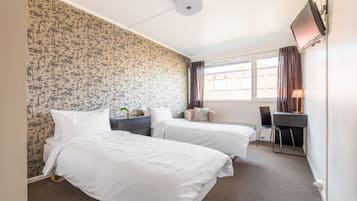Standard Double Room | Desk, laptop workspace, free WiFi, bed sheets