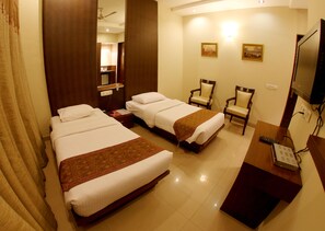 Sábanas de algodón egipcio, ropa de cama de alta calidad y minibar 