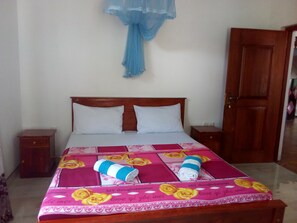 Deluxe dubbelrum | 3 sovrum, gratis wi-fi och sängkläder