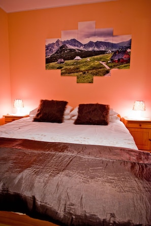 1 chambre, fer et planche à repasser, Wi-Fi gratuit, draps fournis