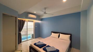 Double Room with Air-Con | Free WiFi, bed sheets