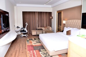 1 bedroom, premium bedding, minibar, in-room safe