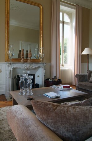 Interior - Chateau Valcreuse (La Roche-Posay)