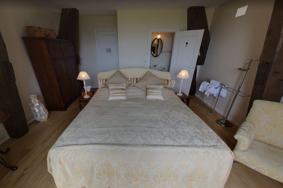 Suite (Imagination) | In-room safe, individually decorated, individually furnished