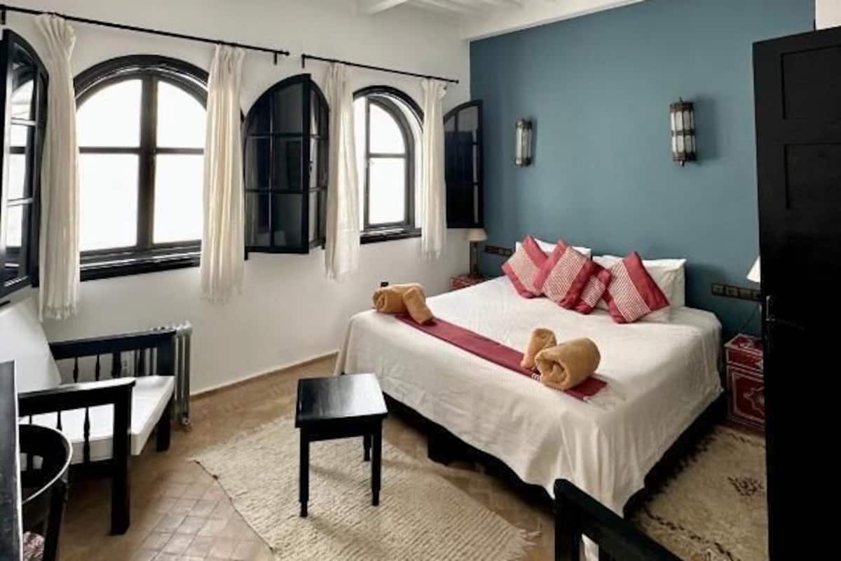 Chambre Confort double ou avec lits jumeaux (Juj) | Rideaux dâobscurcissement, accĂšs au Wi-Fi (inclus), literie fournie