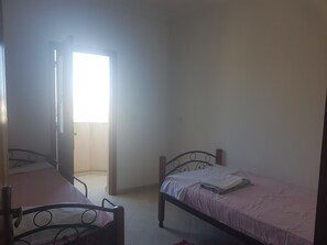 Classic Apartment, 2 Bedrooms, Non Smoking - Appart Zouhair (Martil)