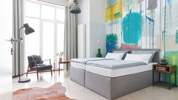 2 bedrooms, in-room safe, desk, laptop workspace