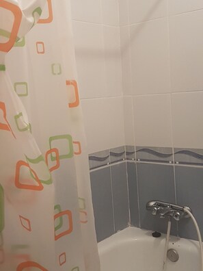 Departamento, 2 habitaciones, para no fumadores | Tina profunda