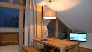 Apartment, 1 Bedroom, 2+2 | 隔音、免费婴儿床、免费 WiFi