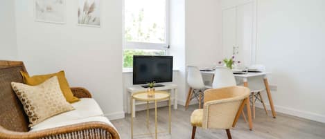 Leilighet, 2 dobbeltsenger, ikke-røyk | Oppholdsrom