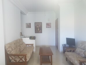 Apartment, 2 Schlafzimmer, Nichtraucher | Wohnbereich | Flachbildfernseher