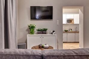 Coffee/tea maker, electric kettle - Joyinn Aparthotel (Wroclaw)