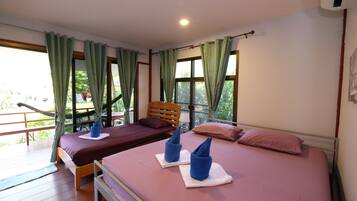 Superior Bungalow with Air Condition | 办公桌、免费 WiFi